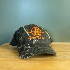 Garth Brooks World Tour 2014 Camouflage Strapback Hat​​​​​​​​​​​​​​​​